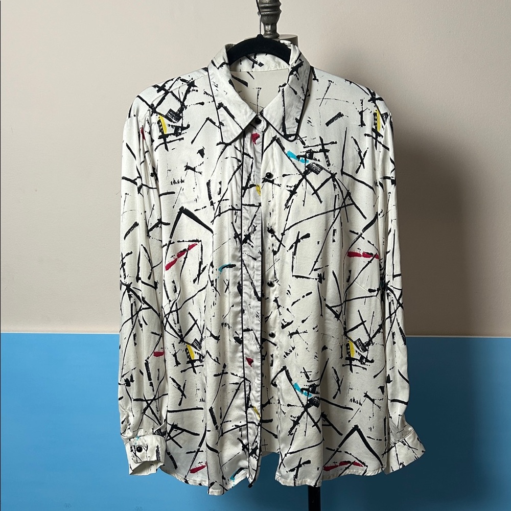Abstract Patterned Women’s Shirt long sleeve